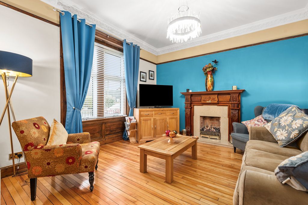 Property photo 2 of 23