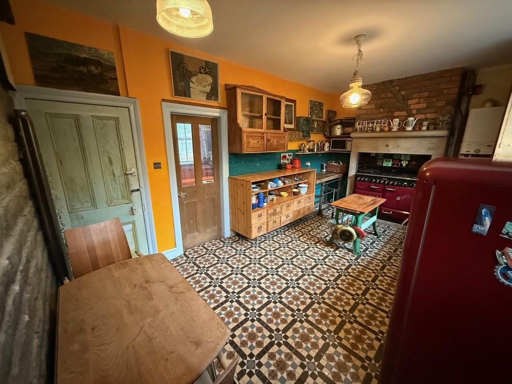 Property photo 3 of 26 Dining Kitchen