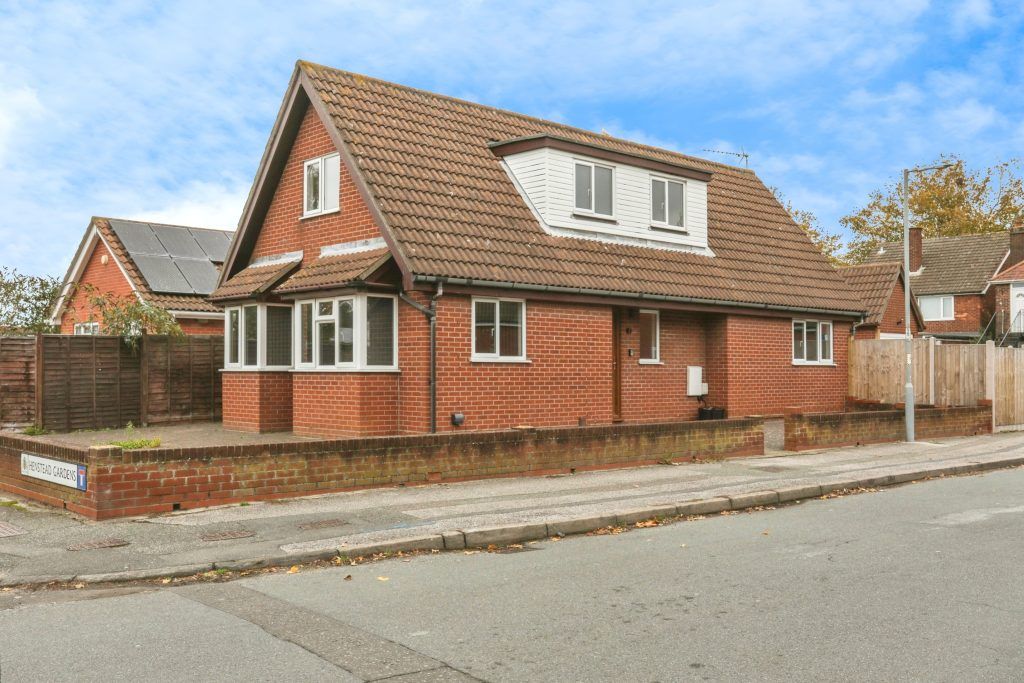 Property photo 2 of 19