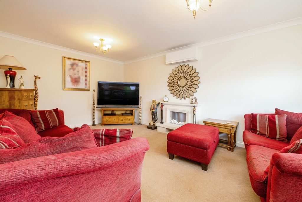 Property photo 2 of 15 2