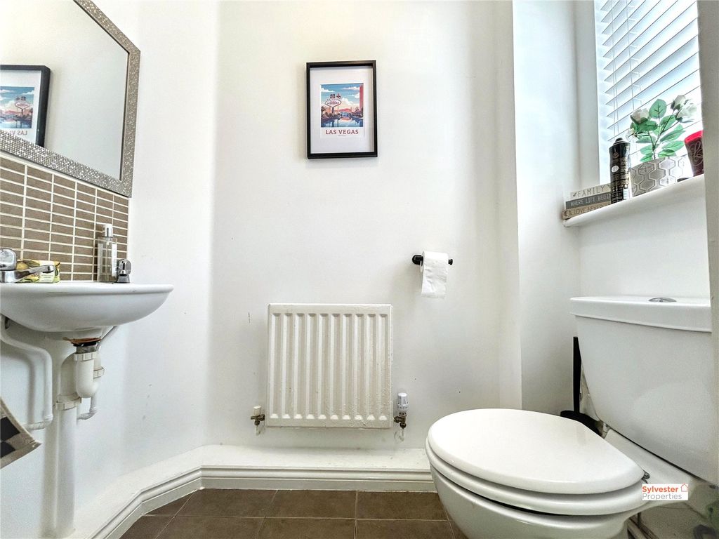Property photo 3 of 19 Picture No. 11