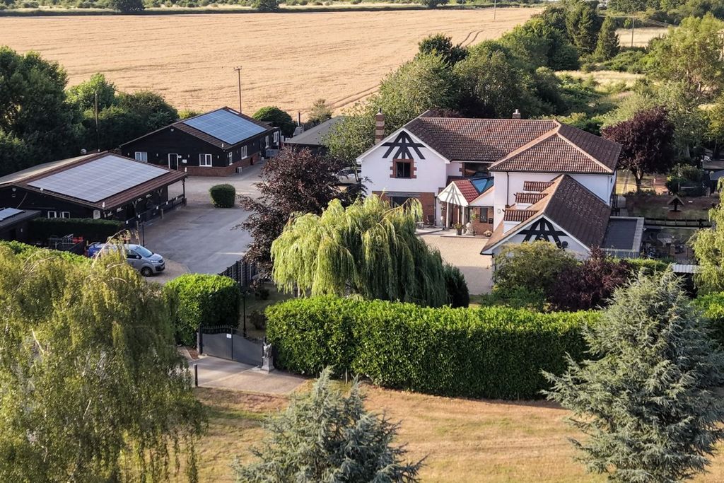 Property photo 1 of 66