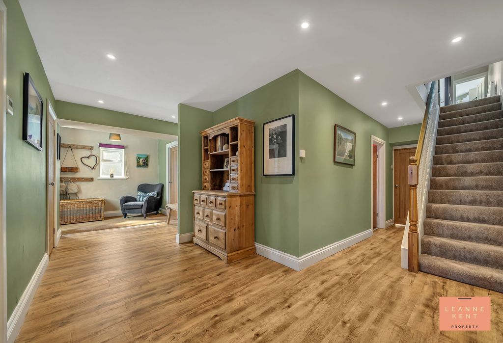 Property photo 2 of 56