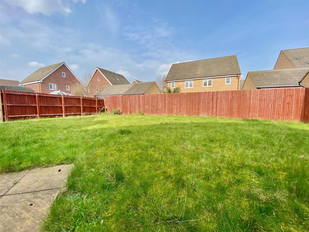 Property photo 3 of 19