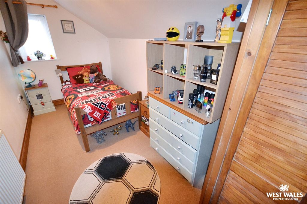 Additional image 33 of 6 bed detached bungalow for saleKings Park, Templeton, Narberth SA67