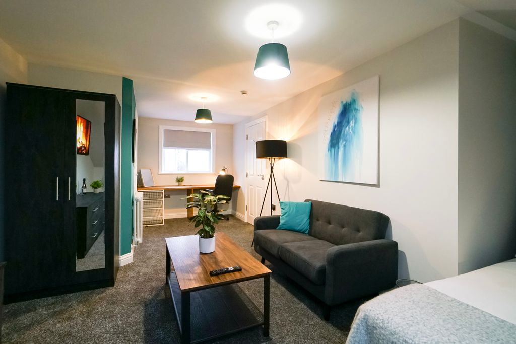 Property photo 1 of 26