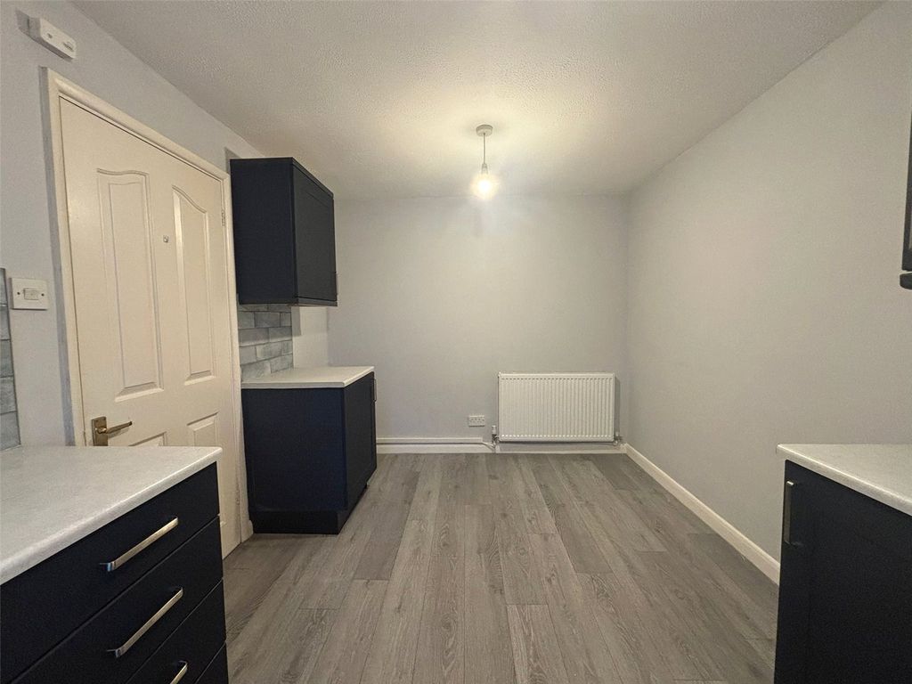 Property photo 3 of 11 Picture No. 04