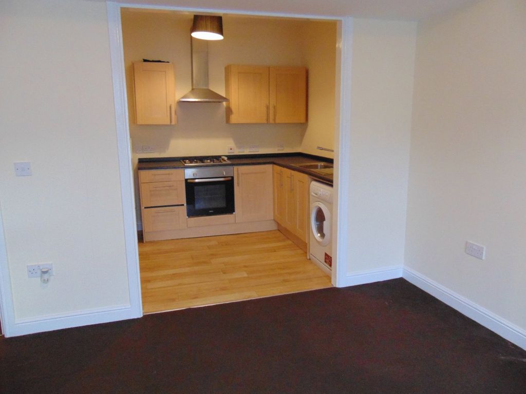 Property photo 3 of 6