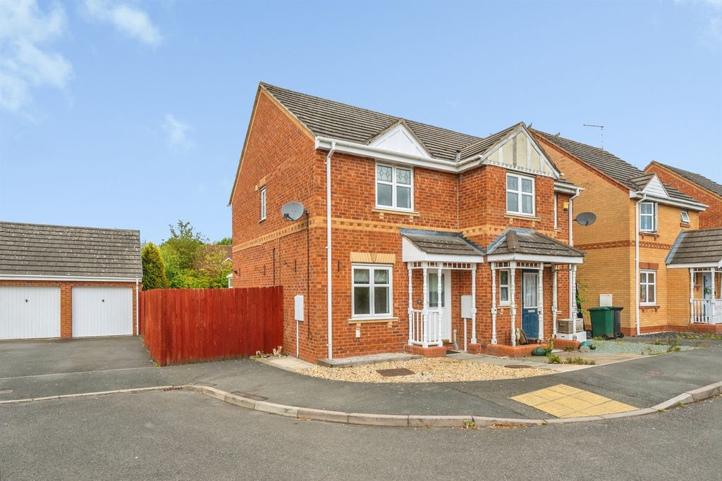 Property photo 1 of 12