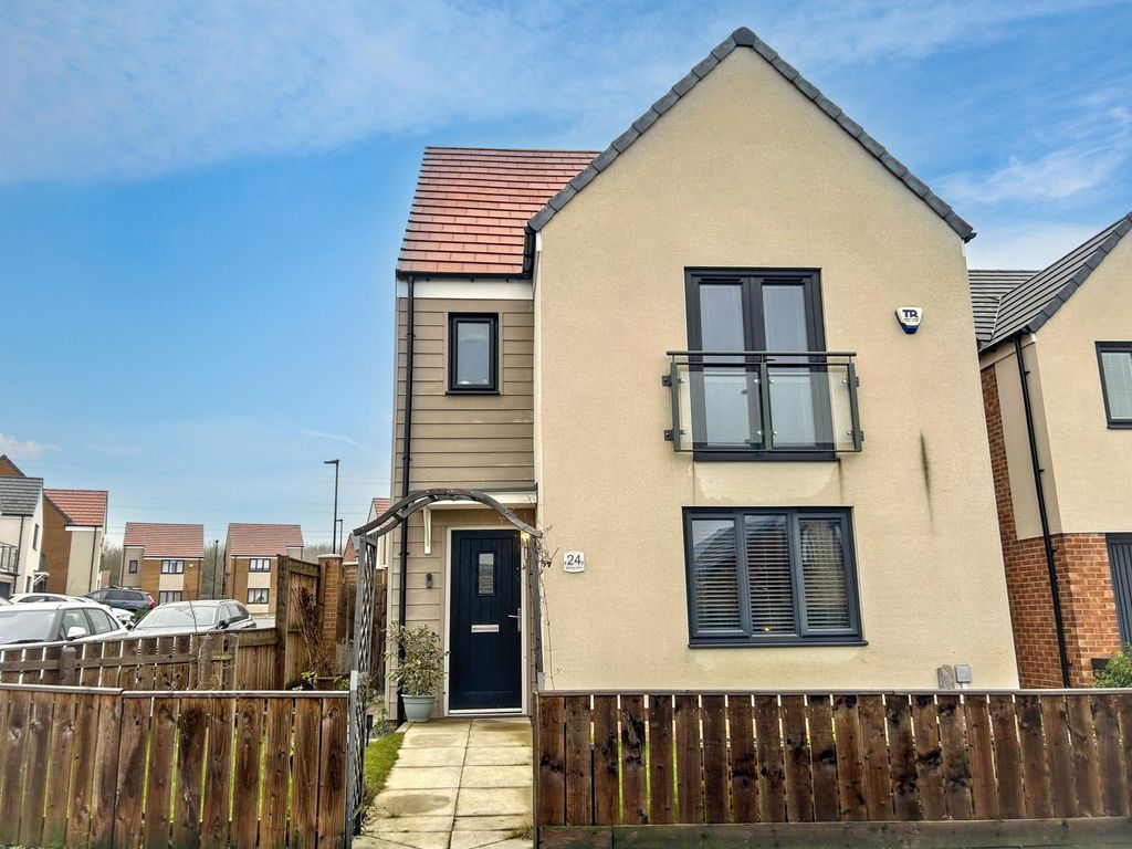 Property photo 1 of 18