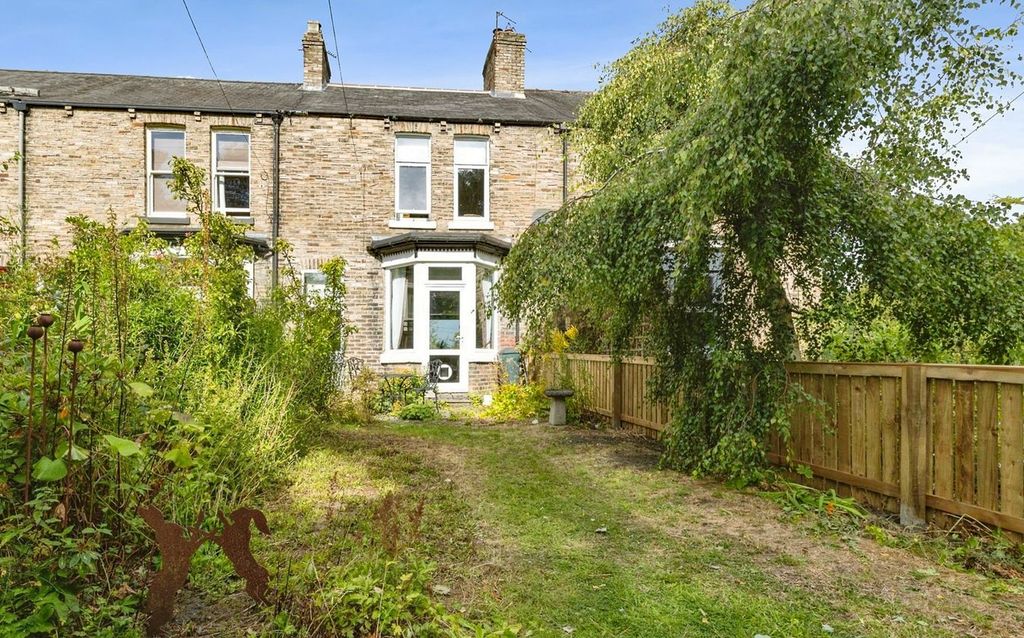 Property photo 1 of 21