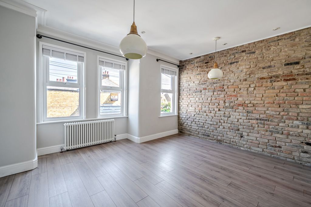 Property photo 2 of 10 1495845-9-6A59F76...