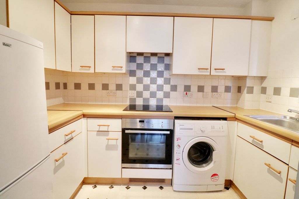 Property photo 2 of 5