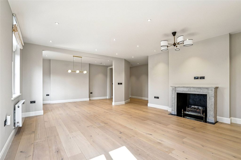 Property photo 2 of 15 Reception Room