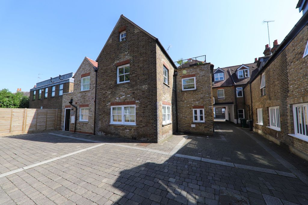 Property photo 1 of 11 Ext (3)