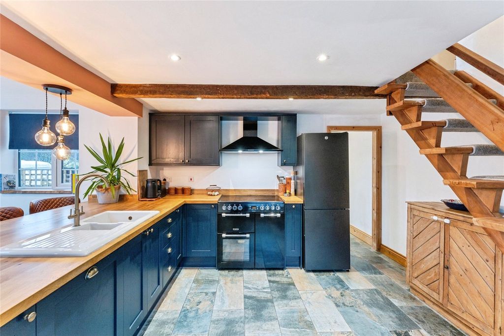 Property photo 3 of 36 Picture No. 40