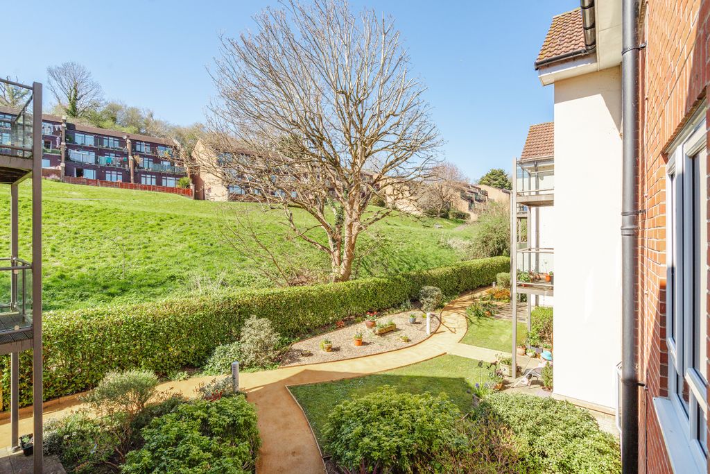 Property photo 3 of 16 2