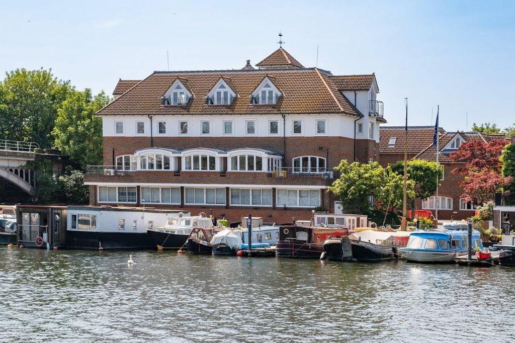 Property photo 1 of 16 Iw270523Gka028.Jpg