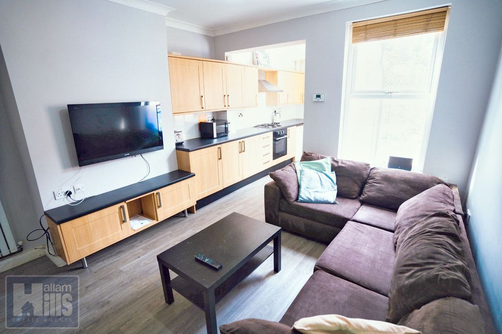 Property photo 1 of 34