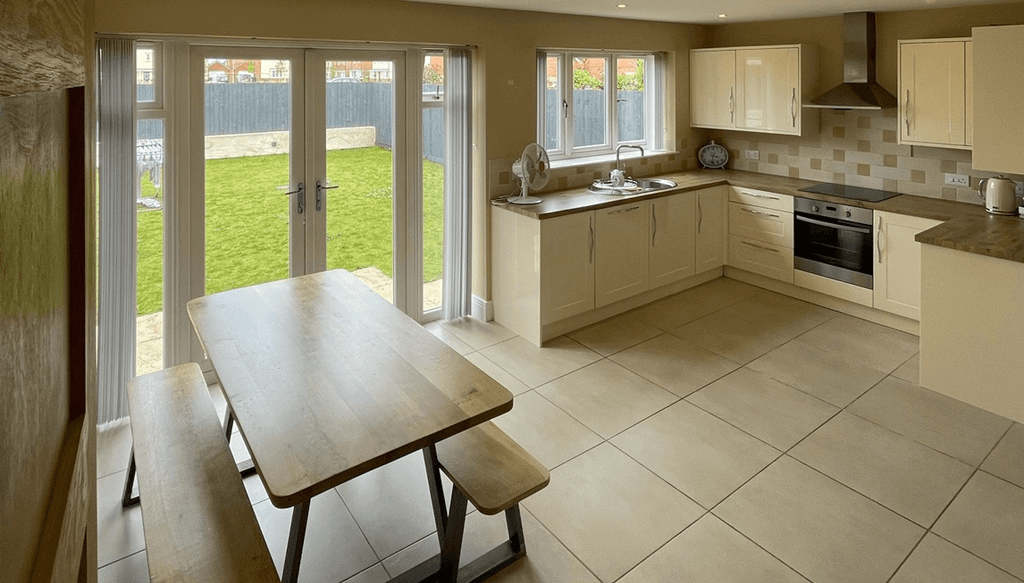 Property photo 3 of 12 Gallery