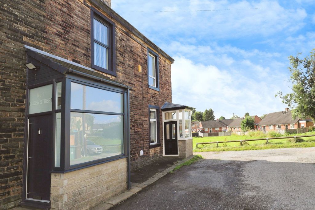 Property photo 1 of 25