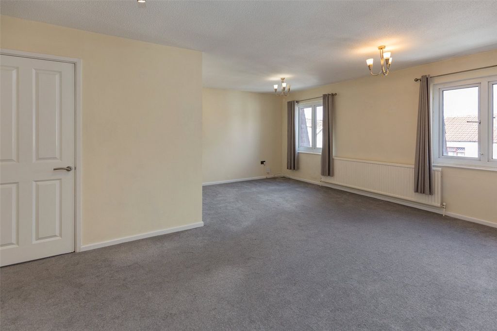 Property photo 3 of 7 Picture No. 08