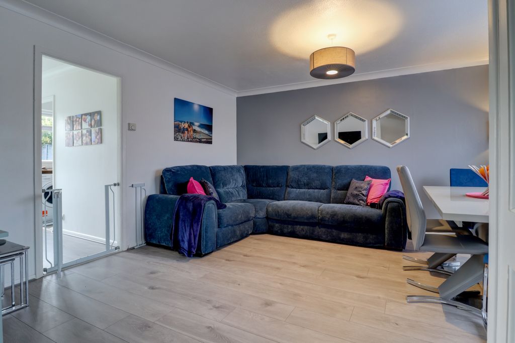 Property photo 2 of 10 Picture No. 13