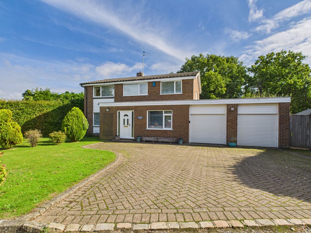 Property photo 1 of 19 Cam02136G0-Pr0470-Still028