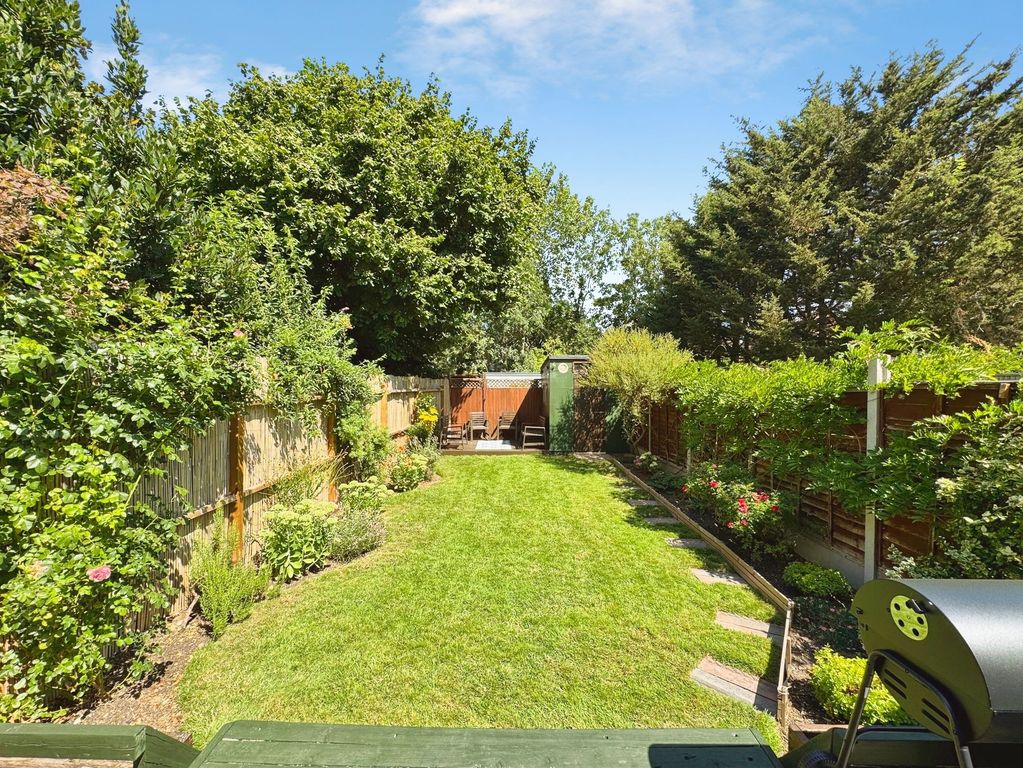 Property photo 3 of 14 Garden
