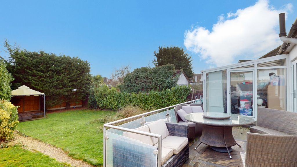 Property photo 3 of 18 4854663