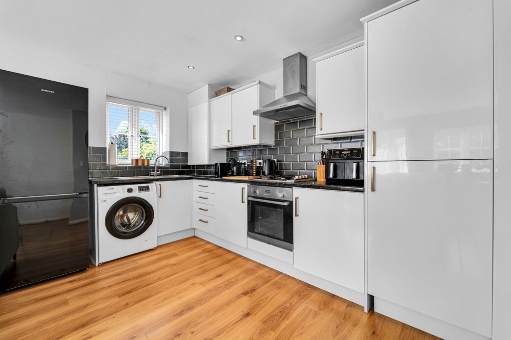 Property photo 1 of 14 Dsc08647