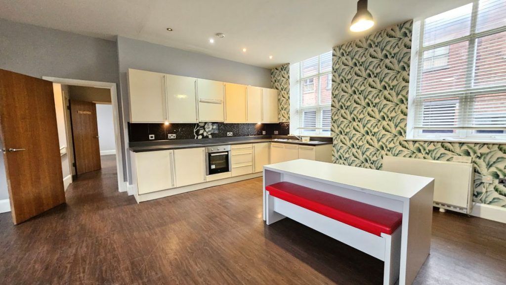 Property photo 1 of 12 2