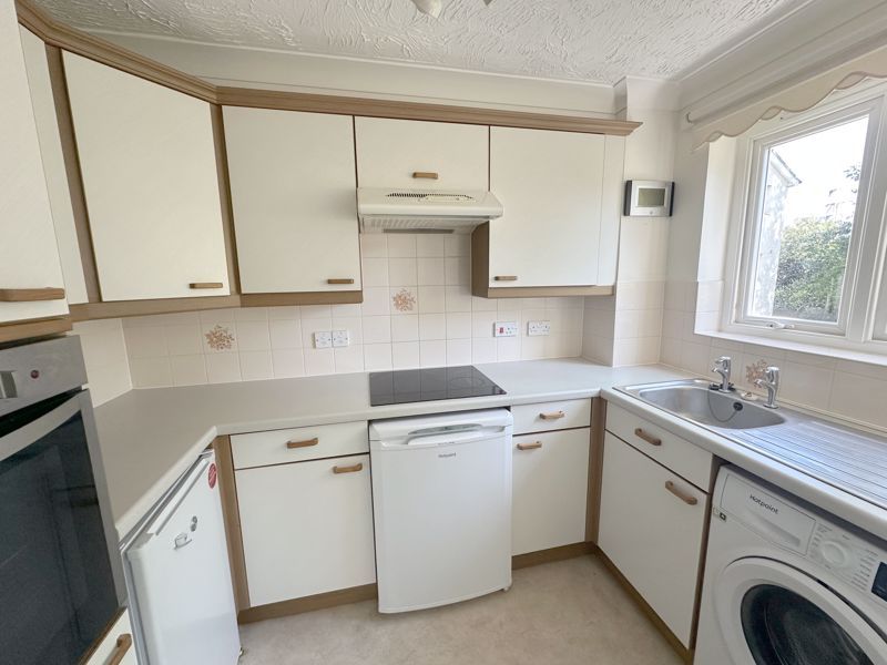 Property photo 2 of 12 Photo 7