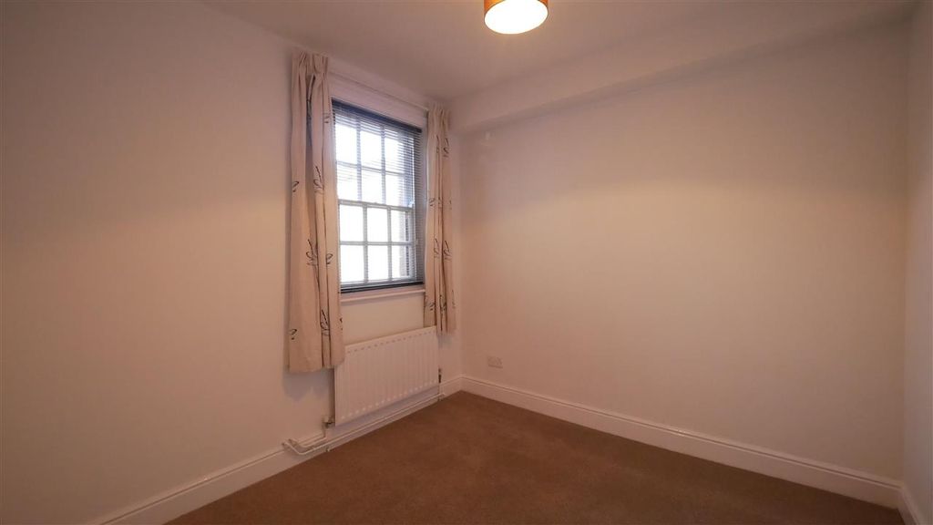 Property photo 3 of 8 Bedroom 1