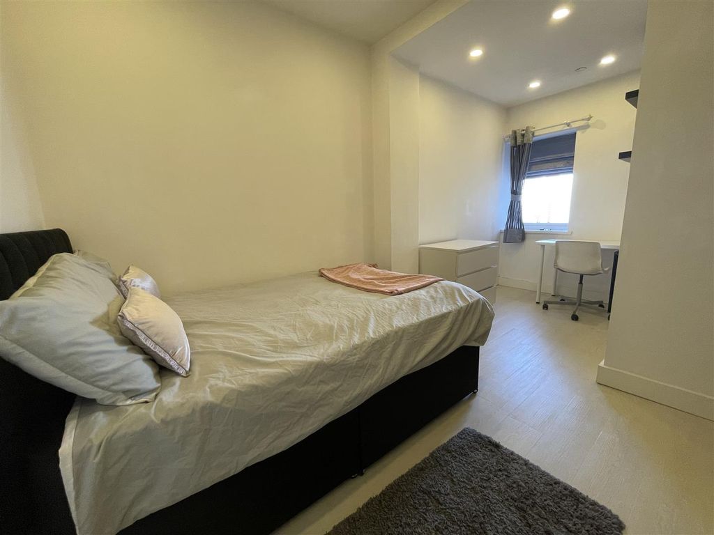 Property photo 3 of 7 Img_5346.Jpg