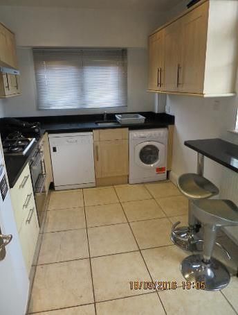 Property photo 2 of 10 Kitchen .Jpg