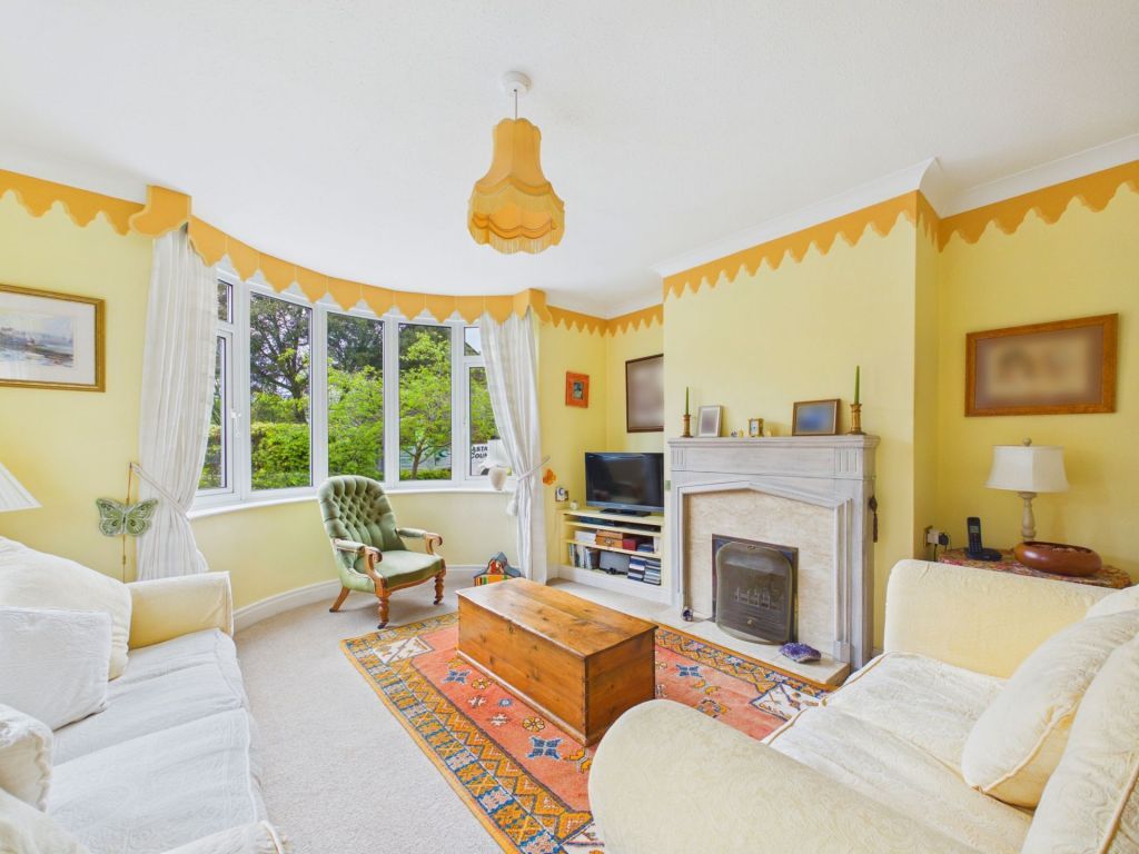 Property photo 2 of 32