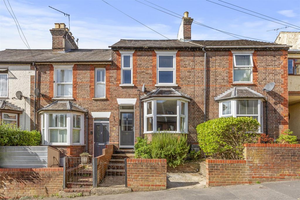 Property photo 1 of 15 66 Totteridge Avenue, Hp13 6Xj-15.Jpg