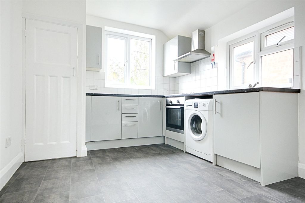 Property photo 1 of 7 Picture No. 09
