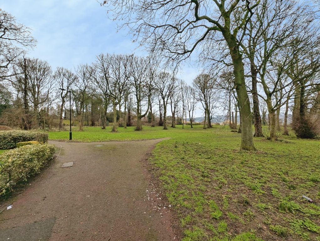 Property photo 2 of 11 Photo 7