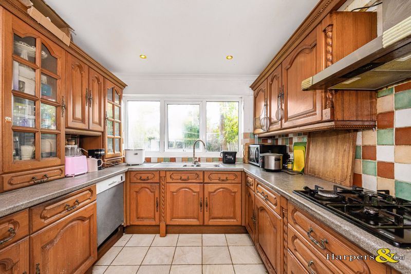 Property photo 2 of 14 Photo 18