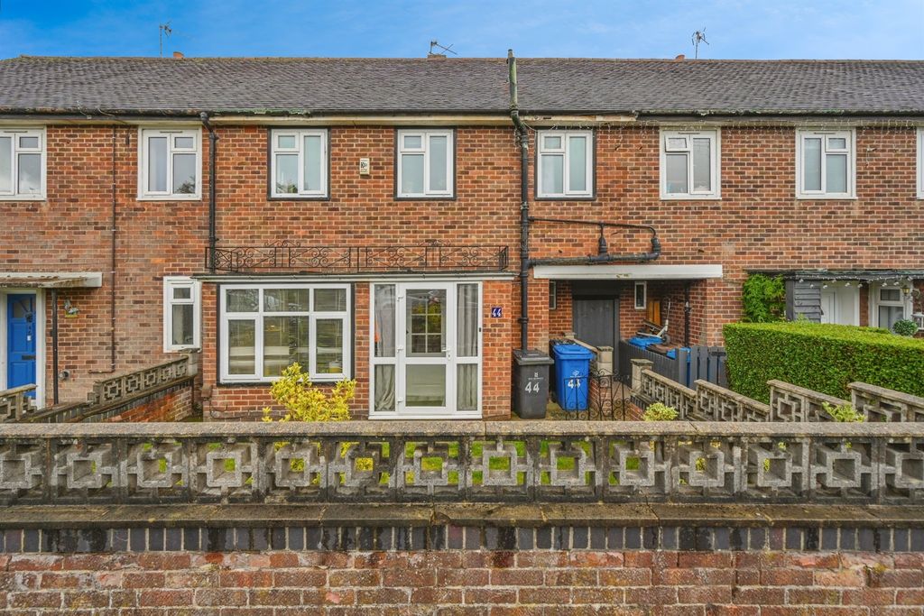Property photo 1 of 17