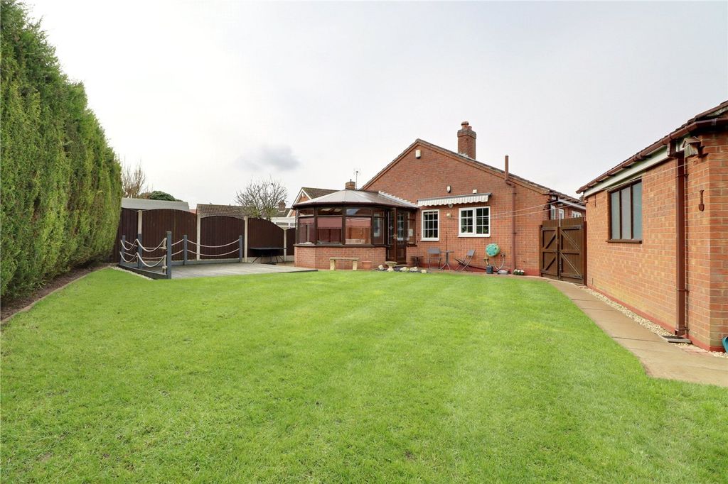 Property photo 2 of 23 Picture No. 24