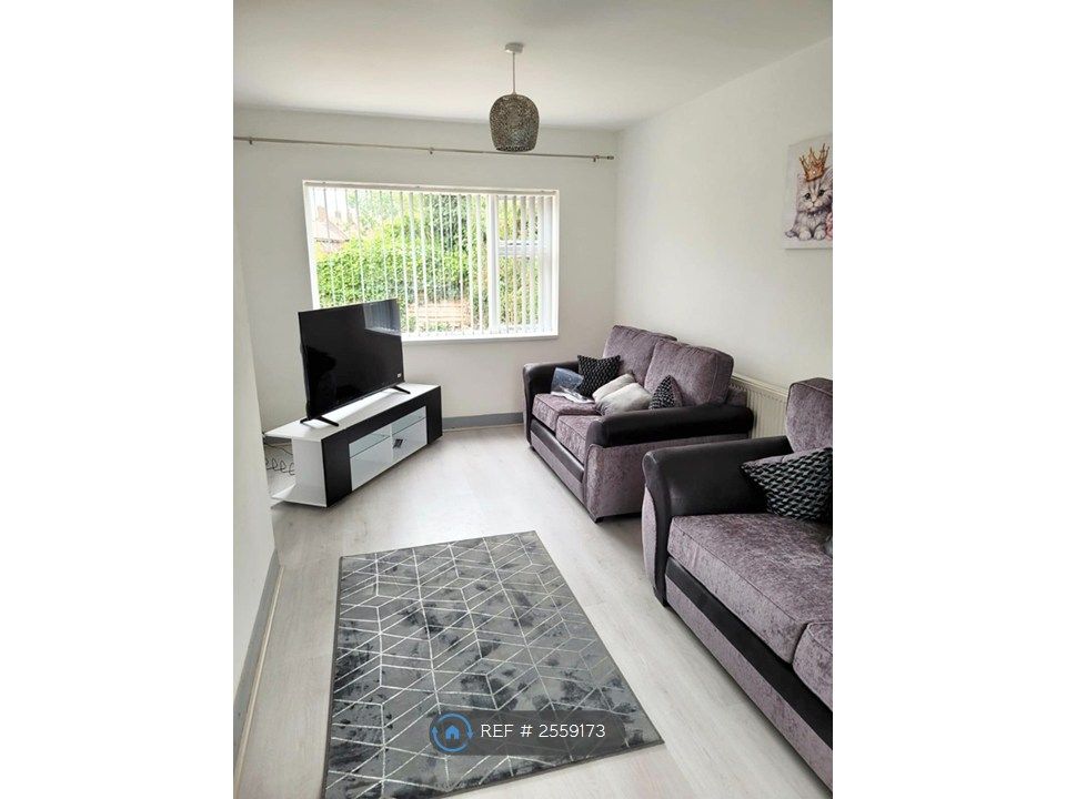 Property photo 1 of 3