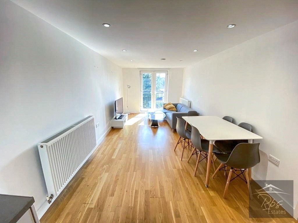 Property photo 3 of 11