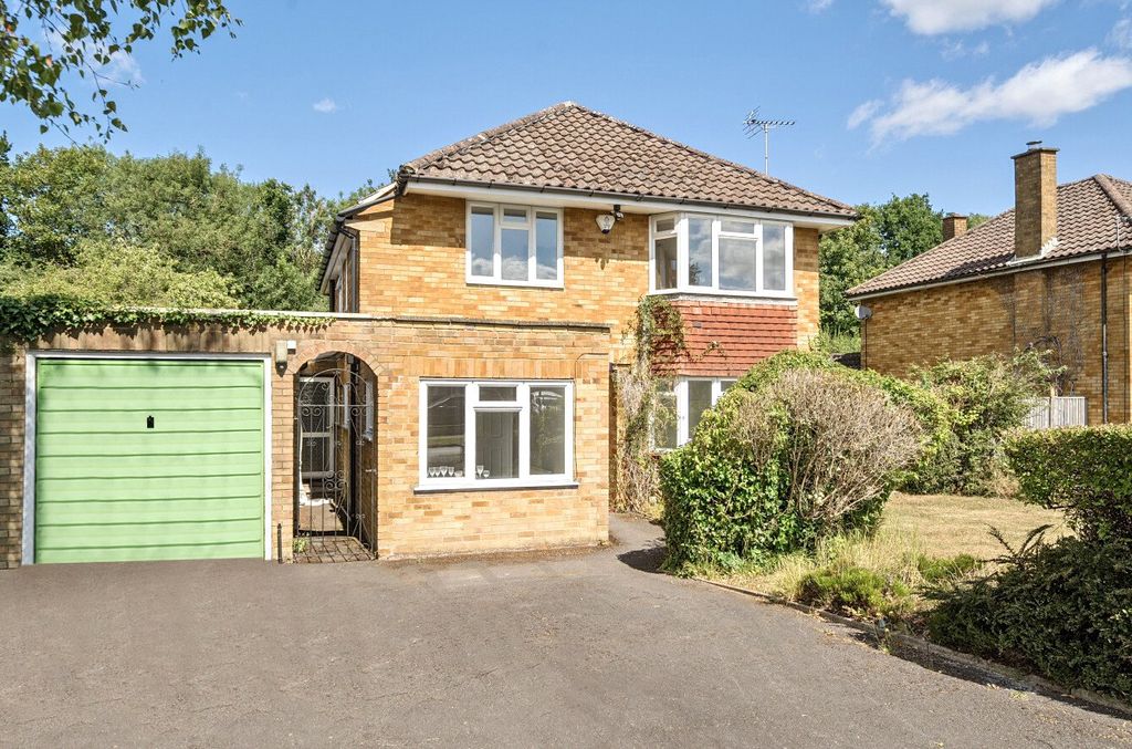 Property photo 1 of 15 Front Aspect