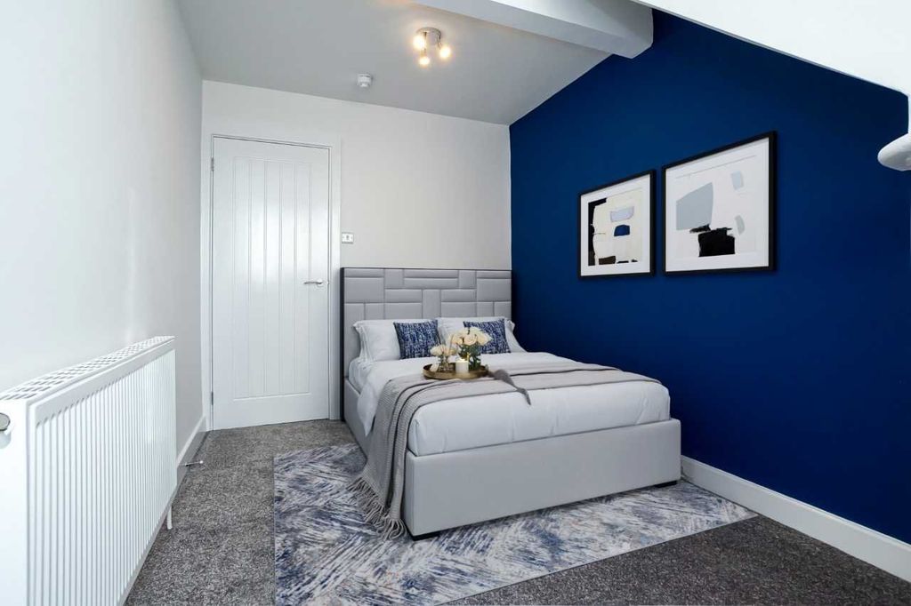 Property photo 3 of 8 Picture No. 06