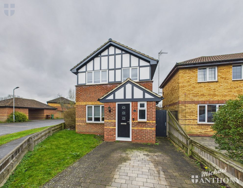 Property photo 1 of 17 Cam03852G0-Pr0544-Still020