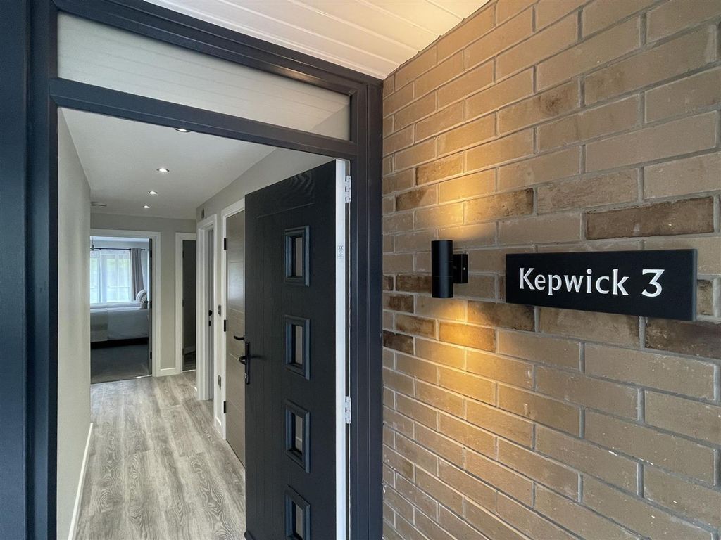 Property photo 2 of 14 Img_1377.Jpg