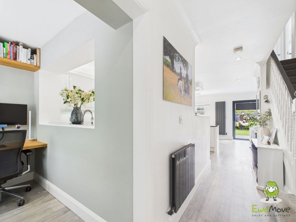 Property photo 2 of 23 2